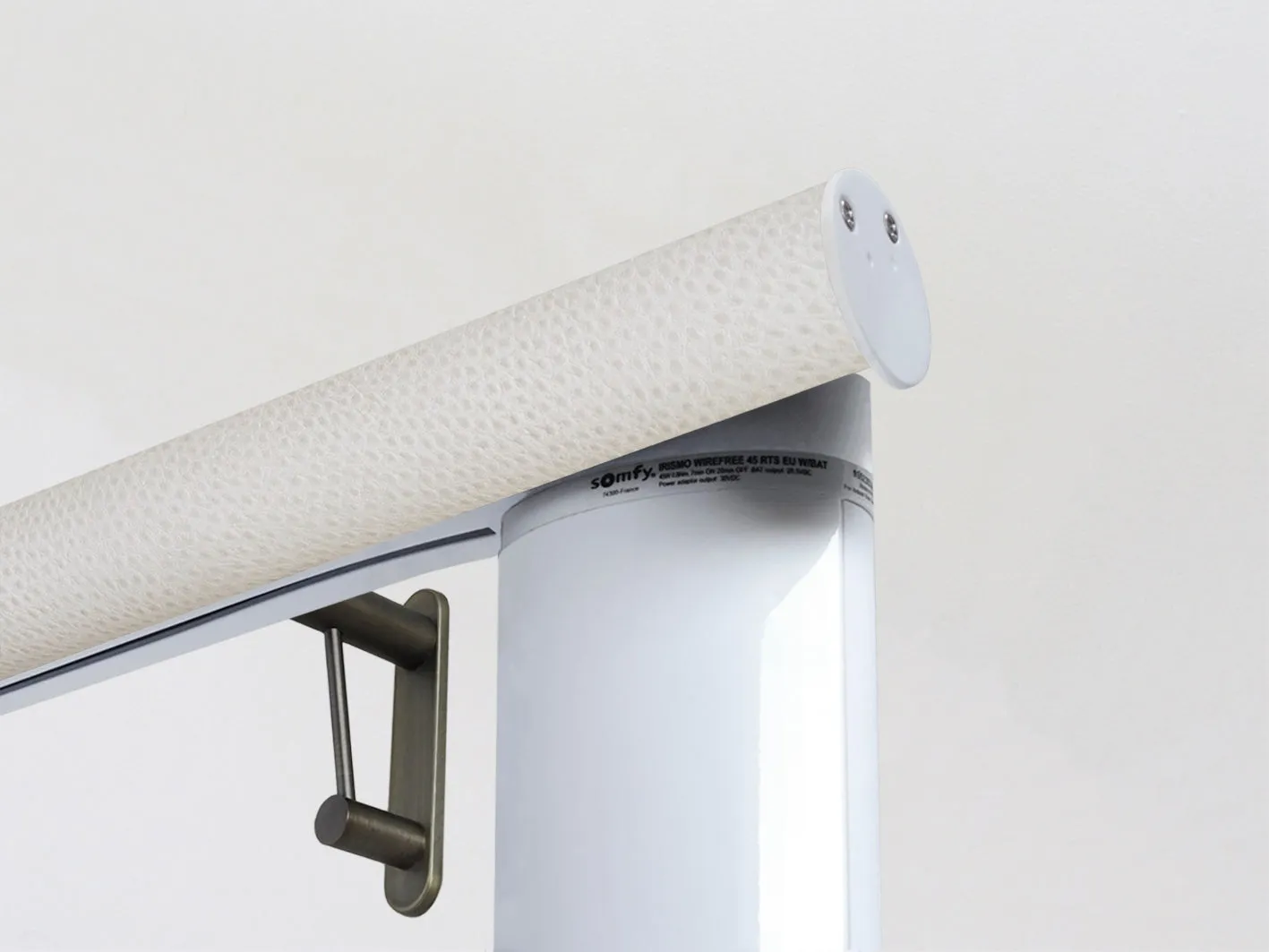 Motorised curtain pole in 50mm dia. ostrich wrap
