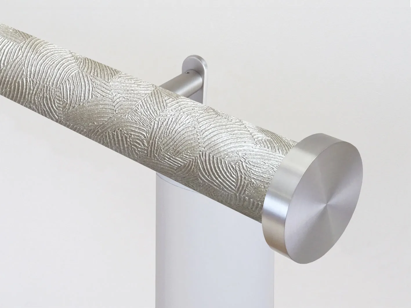 Motorised curtain pole in 50mm dia. sandstone wrap