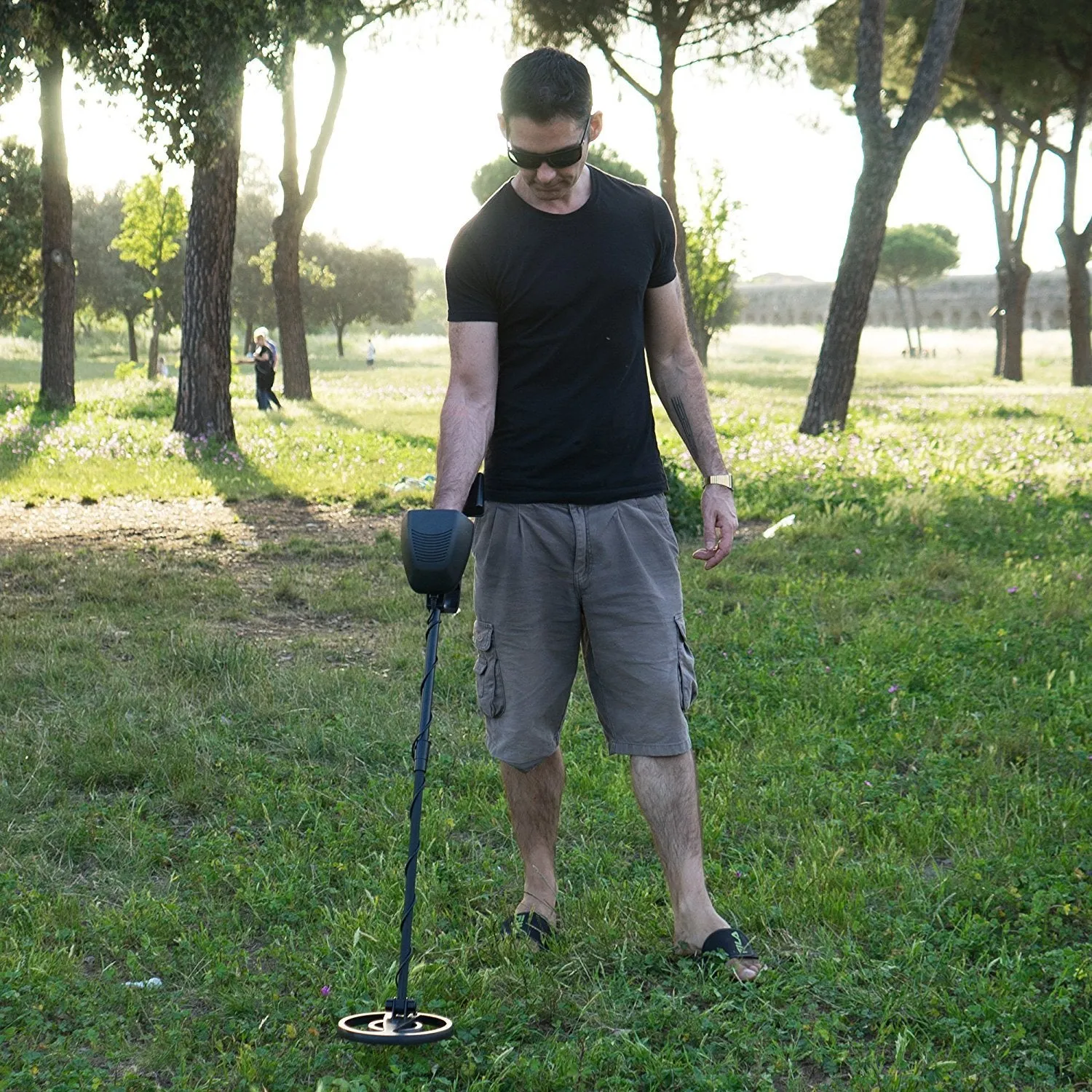 NHI Metal Detector Starter Kit - Metal Detectors Waterproof Coil Measures 7.5 Inches - Includes 72 Page Beginners Guide and Folding Shovel