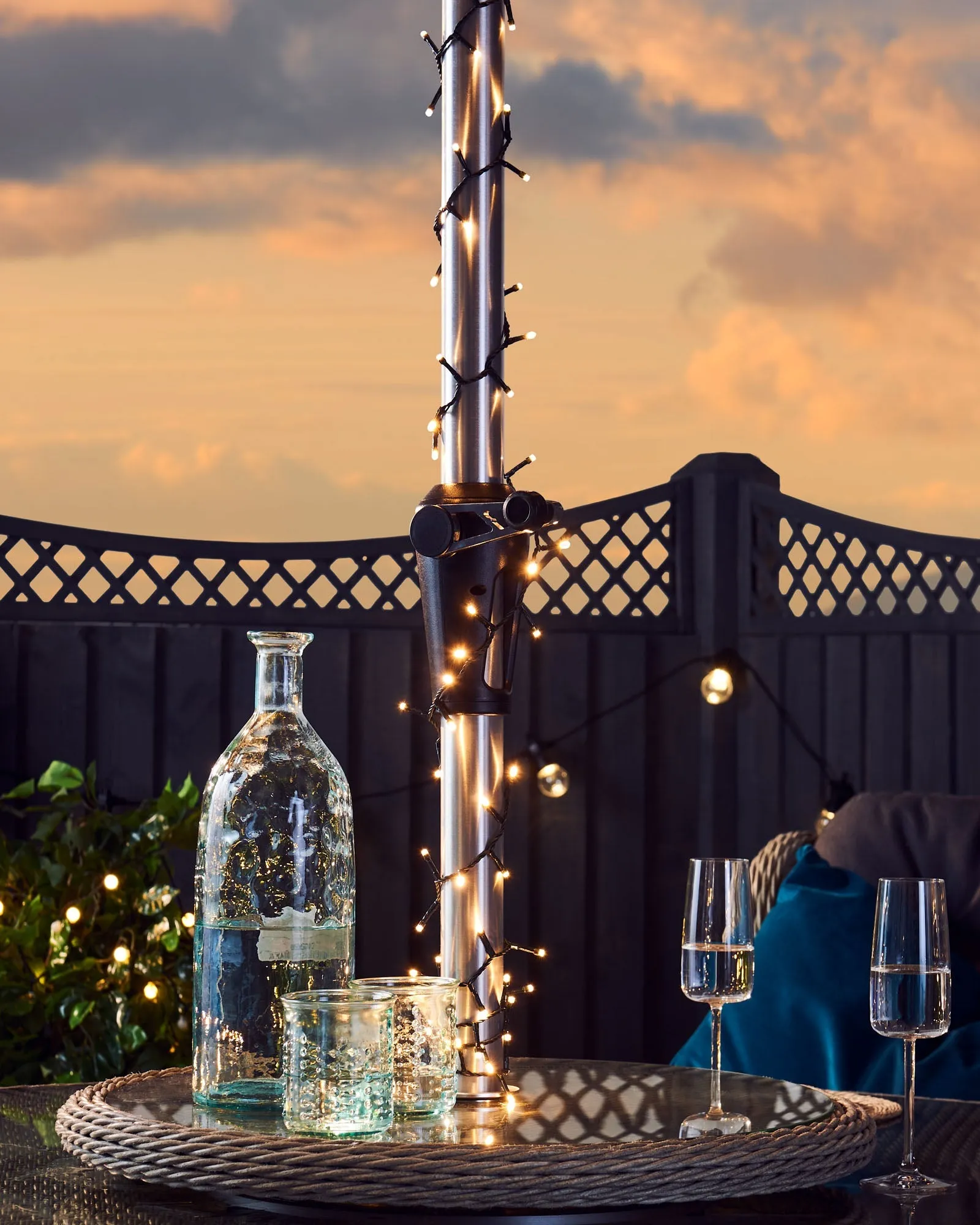Outdoor Multi-Function 960 LED Light String, Warm White