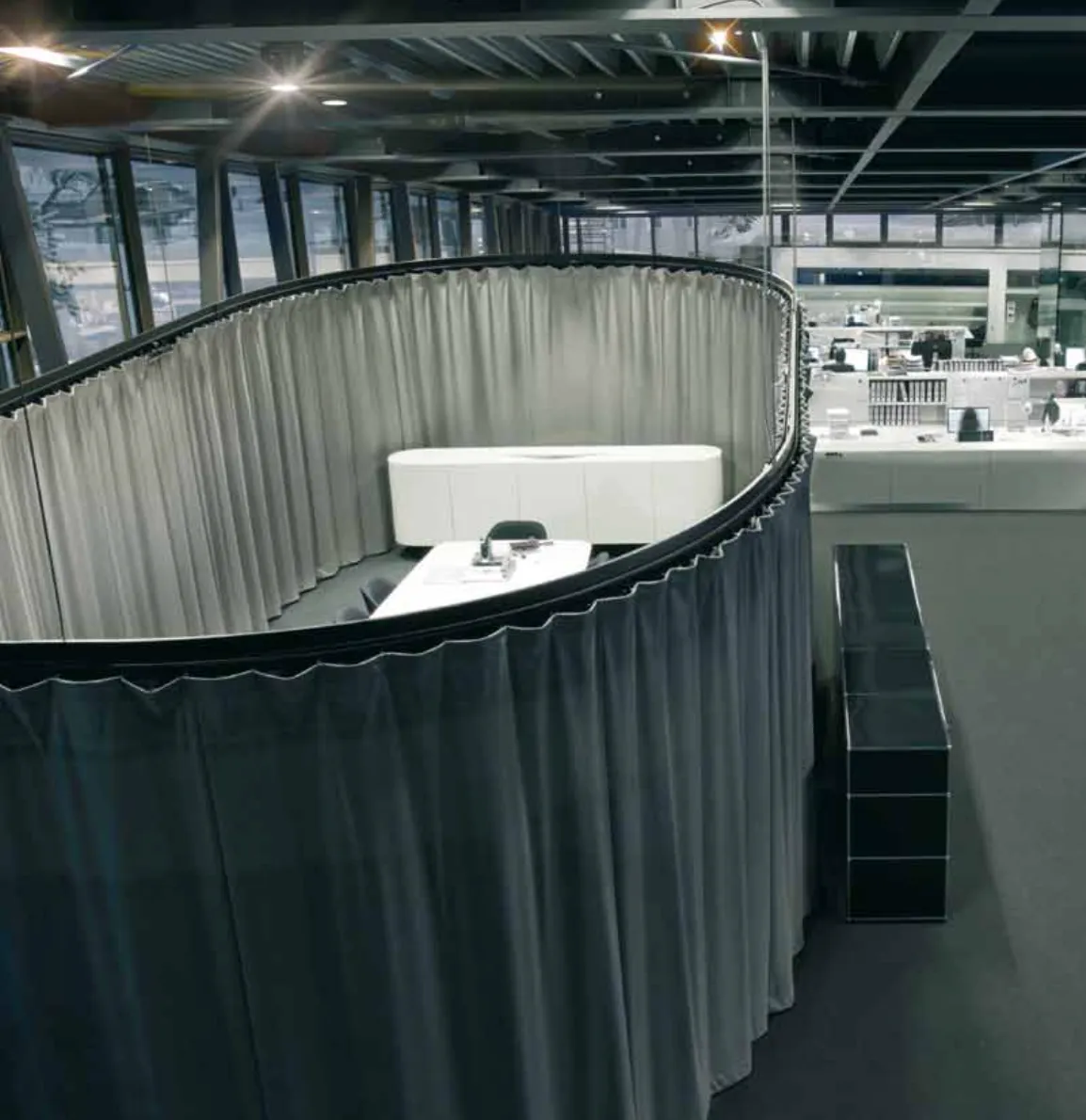 SOUND CURTAIN OFFICE SYSTEM